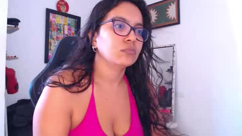 Snapshot of rachell_420 chatting on November 9, 2025, 3:10 pm rachell_420 online show from November 9, 2025, 3:10 pm