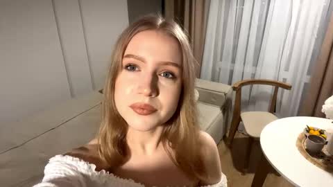 Alice online show from November 23, 2025, 3:34 pm