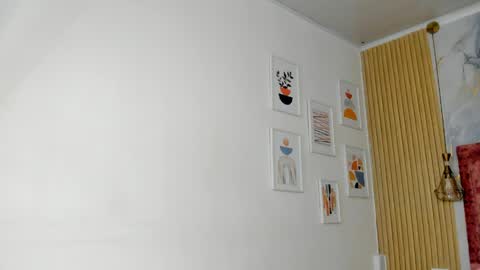 rachellesc online show from March 31, 2026, 12:27 pm