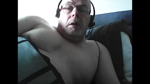 Snapshot of rader50 chatting on March 21, 2026, 7:57 am rader50 online show from March 21, 2026, 7:57 am