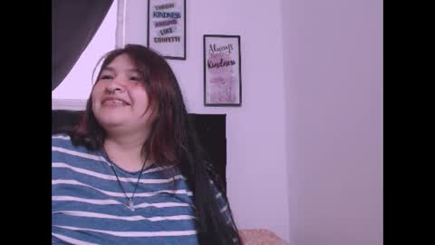 radiantgoddes online show from November 8, 2025, 3:12 pm