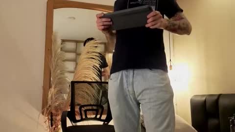 R A F A E L online show from February 17, 2026, 8:48 pm