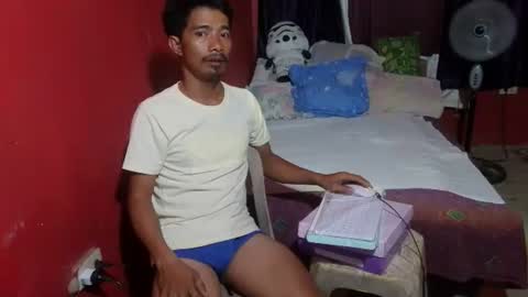 Snapshot of raffyhardcock4u chatting on May 4, 2026, 1:18 pm Raffyhardcock4u online show from May 4, 2026, 1:18 pm