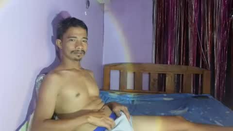 Snapshot of raffyhardcock4u chatting on June 19, 2026, 3:27 pm Raffyhardcock4u online show from June 19, 2026, 3:27 pm