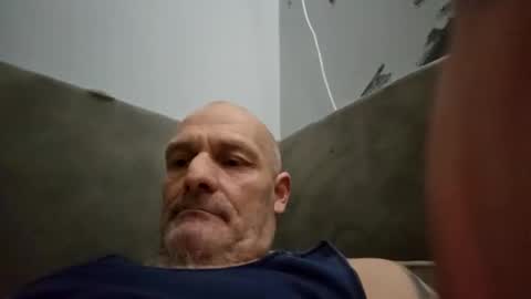 Snapshot of ragingzef69 chatting on May 17, 2026, 1:29 pm Bigthickdickinvic online show from May 17, 2026, 1:29 pm