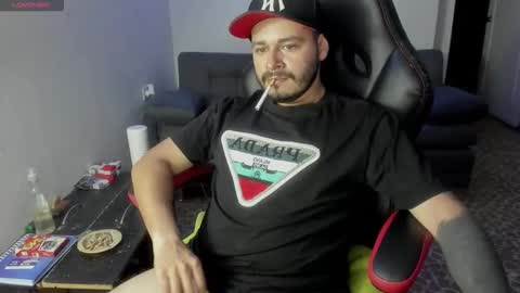 ragnar_lothbrok77 online show from December 18, 2025, 11:00 pm