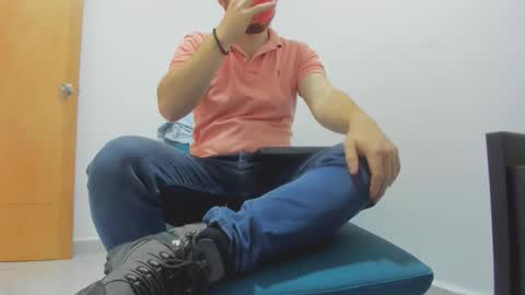 Snapshot of ragnarsexboy chatting on February 2, 2026, 8:40 pm ragnarsexboy online show from February 2, 2026, 8:40 pm