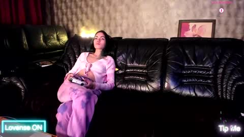 Joline and Alexa online show from January 17, 2025, 7:16 pm