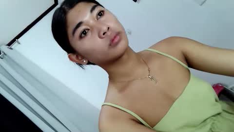 raindrizzle1706 online show from January 9, 2026, 3:09 am