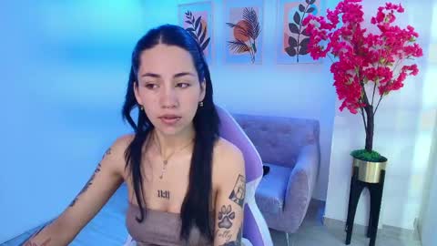 Snapshot of rainy_doll chatting on May 22, 2026, 12:00 pm Rainy online show from May 22, 2026, 12:00 pm