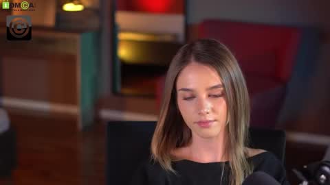 Snapshot of raisadoll chatting on October 8, 2025, 6:16 pm Raisa online show from October 8, 2025, 6:16 pm