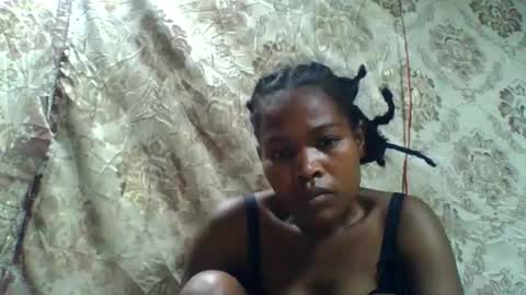 Snapshot of raissalove688460 chatting on June 2, 2026, 1:18 am raissalove688460 online show from June 2, 2026, 1:18 am