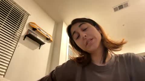 Ray Ray online show from December 21, 2024, 6:19 am