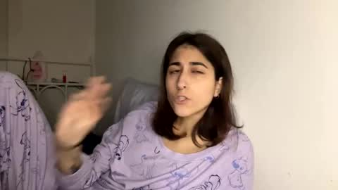 Ray Ray online show from January 3, 2025, 6:44 am