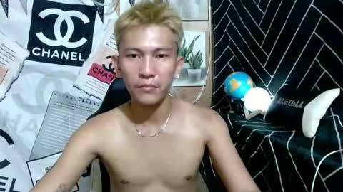 ralfhuge24 online show from October 3, 2025, 9:39 am