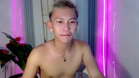 ralfhuge24 online show from April 14, 2026, 9:54 pm