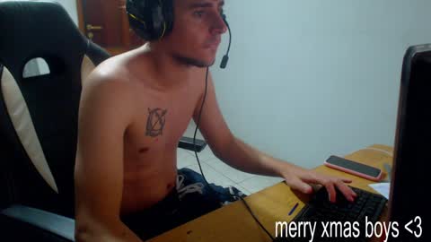 Snapshot of ramisexyloveyou chatting on December 27, 2024, 2:43 pm Ramiro online show from December 27, 2024, 2:43 pm