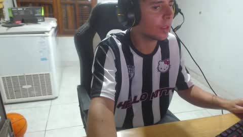 Snapshot of ramisexyloveyou chatting on February 22, 2026, 10:52 pm Ramiro online show from February 22, 2026, 10:52 pm
