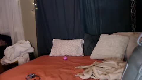    RAMONA Q   online show from December 20, 2024, 5:36 am