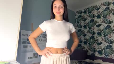 Snapshot of ranaeriveras chatting on October 29, 2025, 8:10 pm ShyBerry online show from October 29, 2025, 8:10 pm