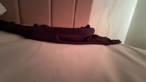 Snapshot of randiburt_ chatting on July 14, 2026, 9:36 am Luna online show from July 14, 2026, 9:36 am