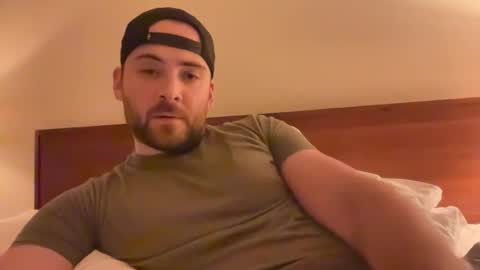 Snapshot of randomdude5950 chatting on December 6, 2024, 2:13 am randomdude5950 online show from December 6, 2024, 2:13 am