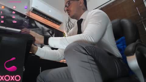 randylukehot online show from September 13, 2025, 6:08 pm