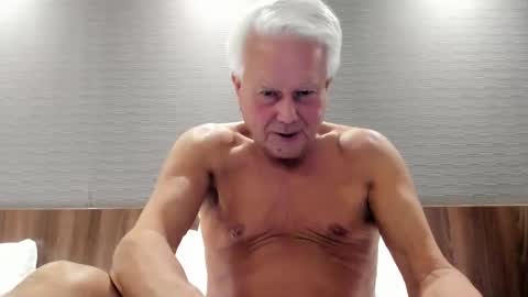 Silver Stallion TwitterRandyth53496071  and  ladyenglishxxx online show from March 6, 2025, 8:05 pm