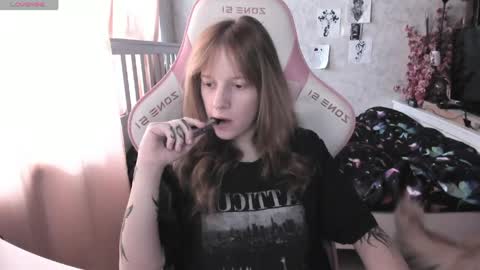 Snapshot of rapunzel_cute chatting on April 22, 2026, 1:23 pm Rapunzel online show from April 22, 2026, 1:23 pm