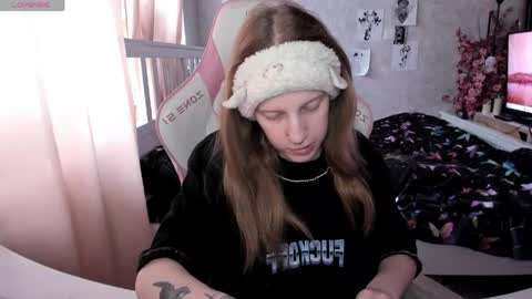 Snapshot of rapunzel_cute chatting on April 27, 2026, 1:20 pm Rapunzel online show from April 27, 2026, 1:20 pm