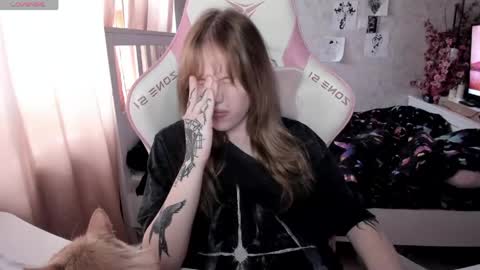 Snapshot of rapunzel_cute chatting on April 29, 2026, 12:20 pm Rapunzel online show from April 29, 2026, 12:20 pm