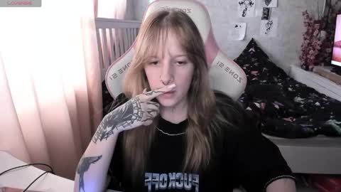 Snapshot of rapunzel_cute chatting on May 14, 2026, 1:40 pm Rapunzel online show from May 14, 2026, 1:40 pm