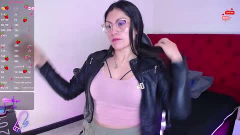 Snapshot of rapunzell__ chatting on March 8, 2025, 12:52 pm Rapunzell online show from March 8, 2025, 12:52 pm