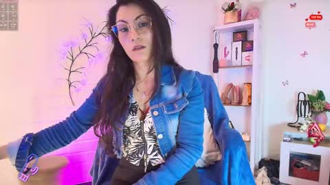 Snapshot of rapunzell__ chatting on September 16, 2025, 1:23 pm Rapunzell online show from September 16, 2025, 1:23 pm