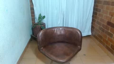 Raquel online show from December 5, 2024, 11:51 pm