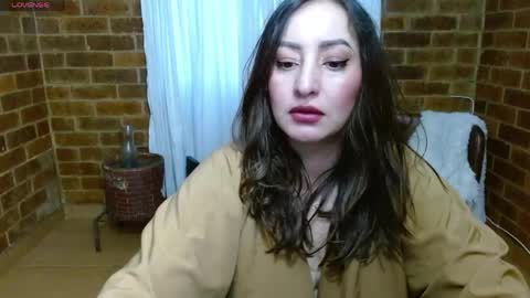 Snapshot of raquel_gh chatting on April 16, 2026, 11:00 am Raquel online show from April 16, 2026, 11:00 am