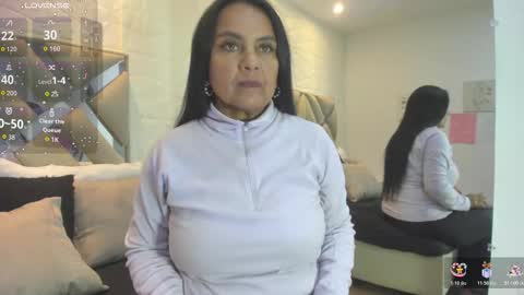 Raquel Moore  online show from January 19, 2026, 2:43 pm