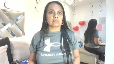 Raquel Moore  online show from February 17, 2026, 1:29 pm