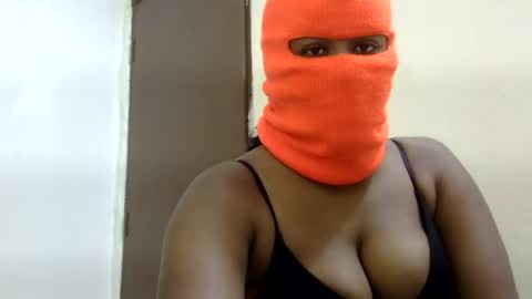 Snapshot of rara_molly chatting on June 16, 2026, 10:45 pm rara_molly online show from June 16, 2026, 10:45 pm