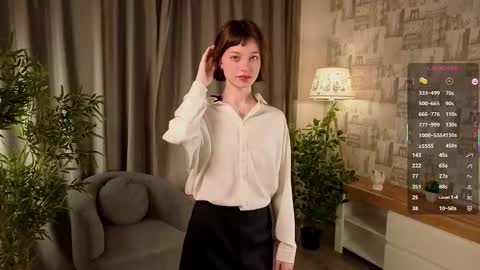 Nicole online show from October 22, 2025, 1:28 am