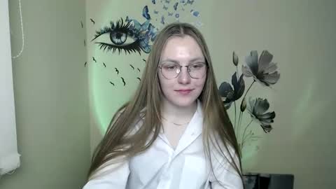 raspberry0101 online show from December 7, 2024, 1:58 am