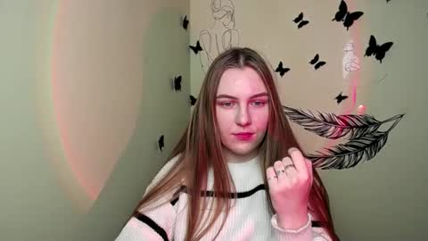 raspberry0101 online show from December 14, 2024, 2:21 pm