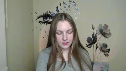 raspberry0101 online show from December 18, 2024, 1:05 am