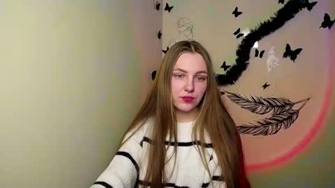 raspberry0101 online show from January 5, 2025, 4:36 am