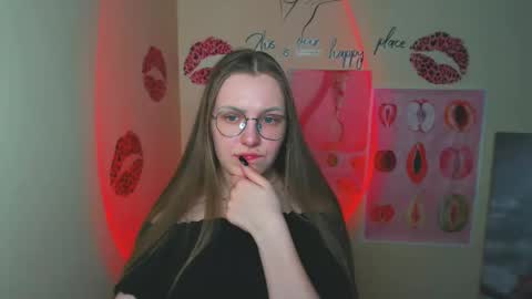 raspberry0101 online show from February 14, 2025, 1:23 am