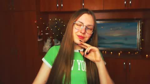 raspberry0101 online show from March 4, 2025, 5:13 pm