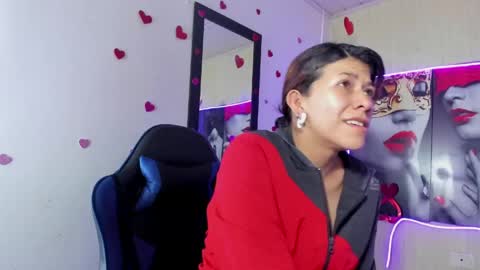 Snapshot of raven_rouge chatting on May 8, 2026, 11:59 am gata online show from May 8, 2026, 11:59 am