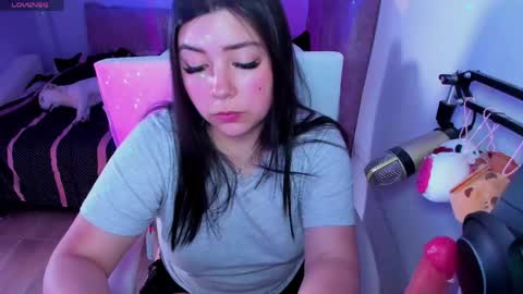 Snapshot of raven_toky0 chatting on April 29, 2026, 9:43 pm Raven online show from April 29, 2026, 9:43 pm