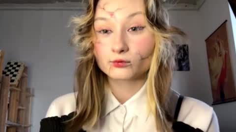 Lilith online show from October 31, 2025, 8:15 am