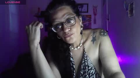 Snapshot of ravenandsin chatting on January 22, 2025, 9:10 pm Raven online show from January 22, 2025, 9:10 pm